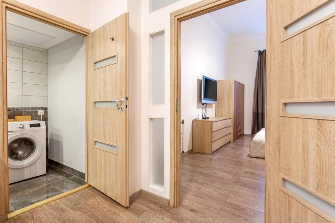 Goldcentral Apartamento